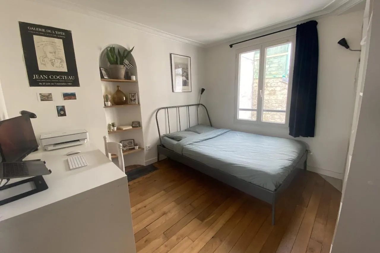 Charming And Elegant Apartment Oberkampf Paris